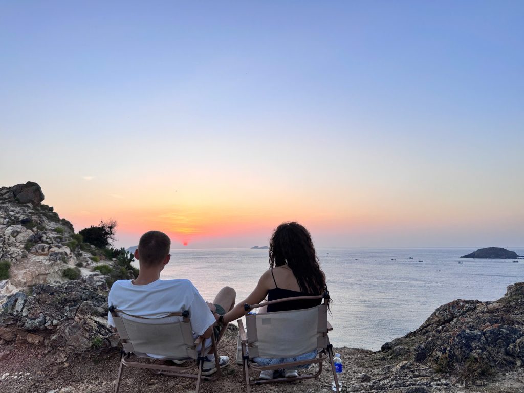 sunrise hiking